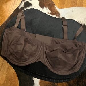 NWOT Skims balconette espresso 34dd